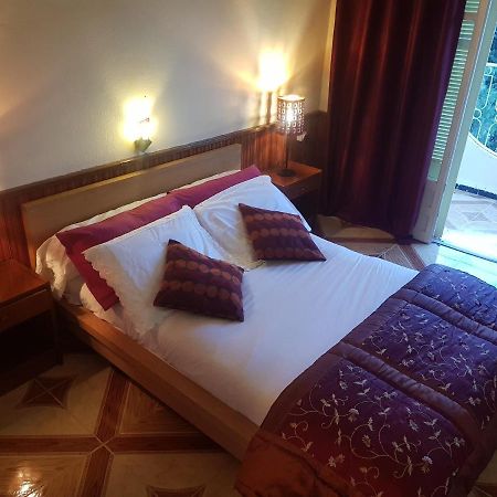 Hotel El Hayat Батна Екстериор снимка