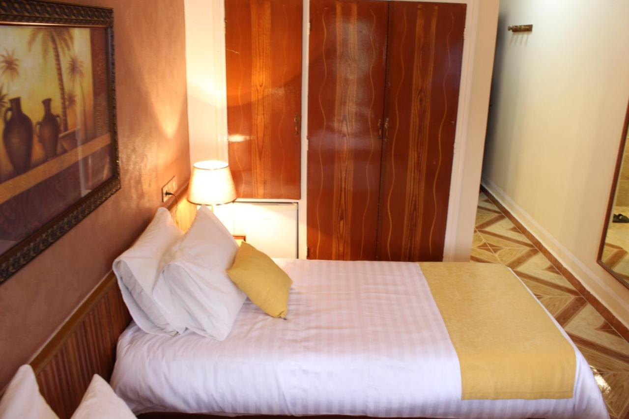 Hotel El Hayat Батна Екстериор снимка
